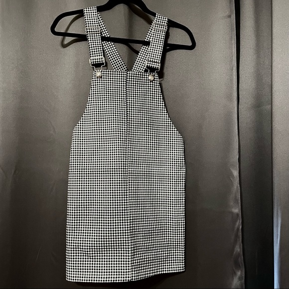Checkered overall dress - Picture 1 of 3